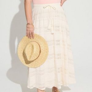 🌺Host pick!!🌺NWT Torrid Off-White Lined Lace Boho Maxi slip skirt Plus size 3X